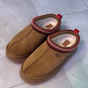 UGG Tazz Tan Suede Slippers with Red Accents